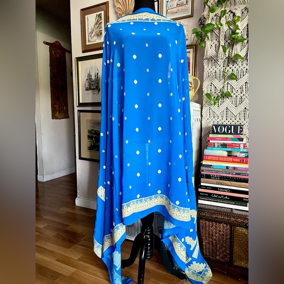 Electric blue chiffon silk wrap - Picture 11 of 12